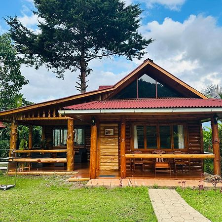 Hassinger Ranch Cabanas Охапампа Екстер'єр фото