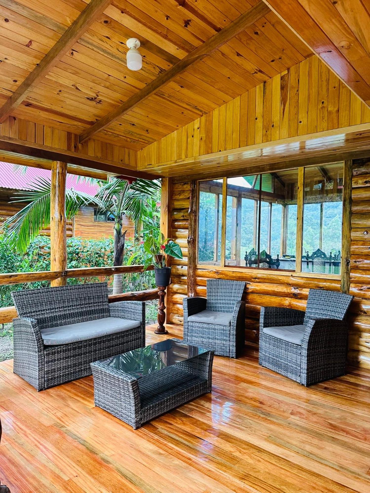 Hassinger Ranch Cabanas Охапампа Екстер'єр фото
