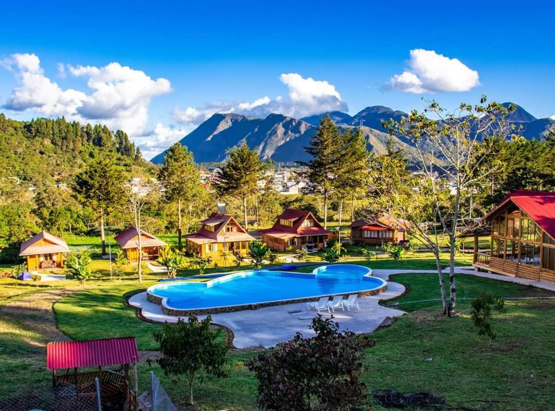 Hassinger Ranch Cabanas Охапампа Номер фото