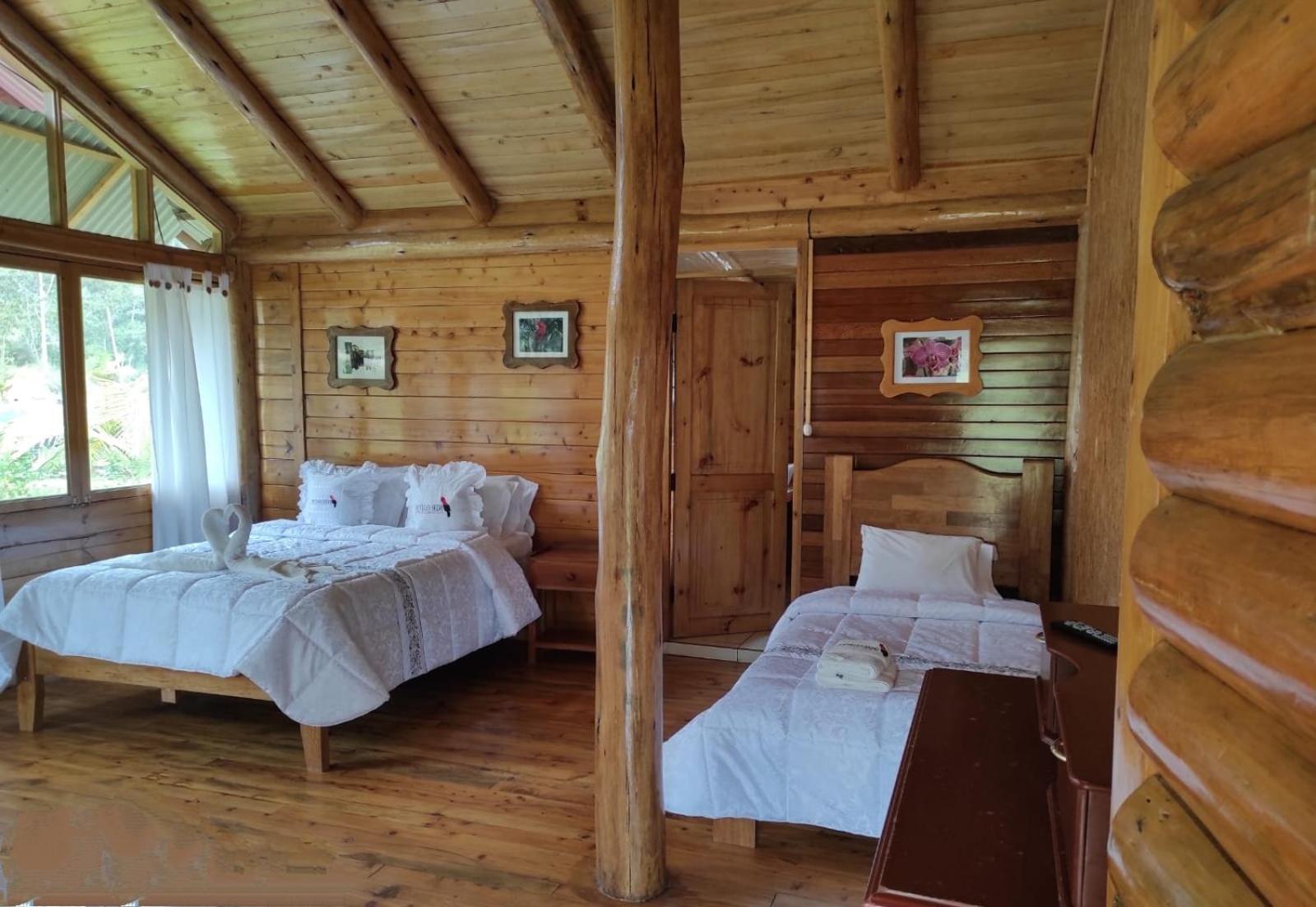 Hassinger Ranch Cabanas Охапампа Номер фото