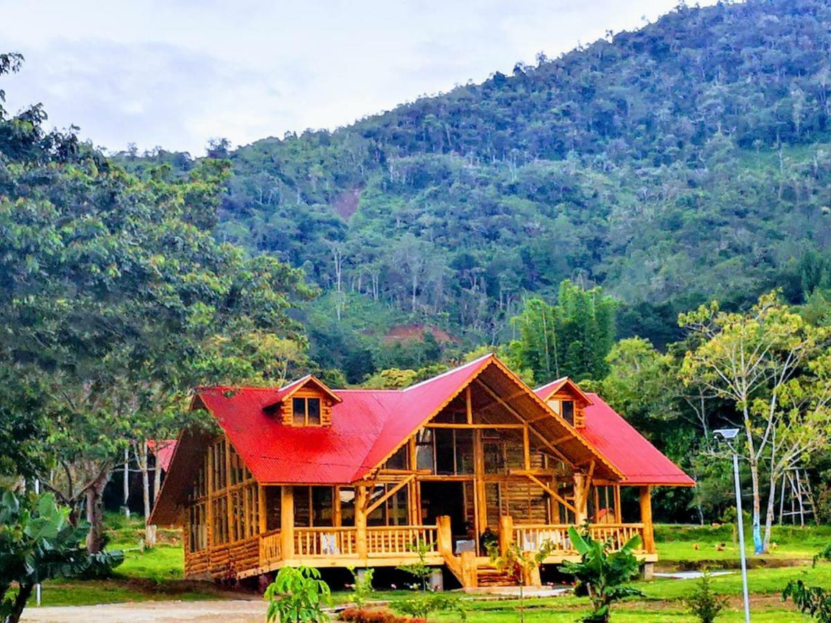 Hassinger Ranch Cabanas Охапампа Екстер'єр фото