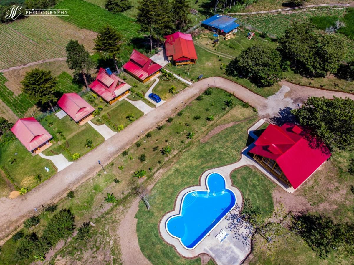 Hassinger Ranch Cabanas Охапампа Екстер'єр фото